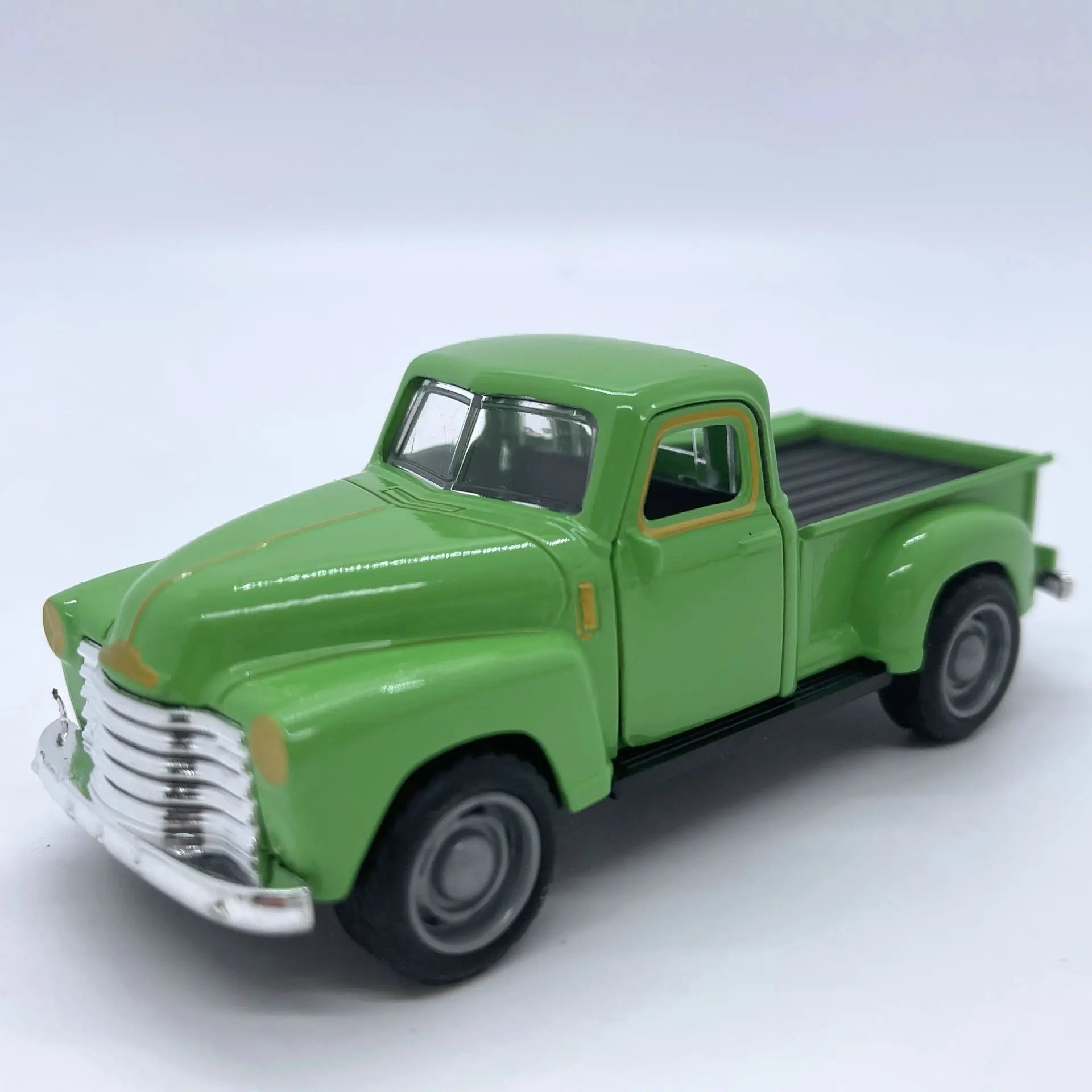 1:43 Classic Vintage Pickup Truck Model Toy Car Pull-Back Function Realistic Detail Design Collectible with Opening Doors by Geo’s Online Store