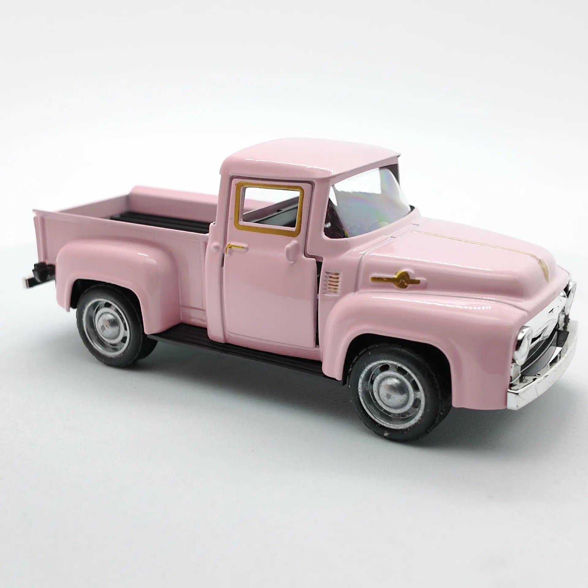 1:43 Classic Vintage Pickup Truck Model Toy Car Pull-Back Function Realistic Detail Design Collectible with Opening Doors by Geo’s Online Store